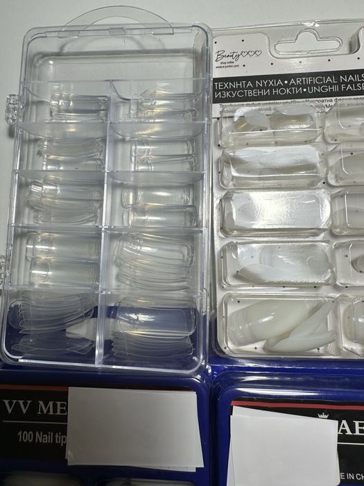 Гелови типсове за нокти