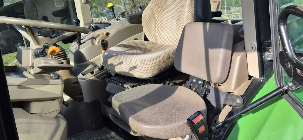 John deere 6100 MC cu incarcator frontal profesional!