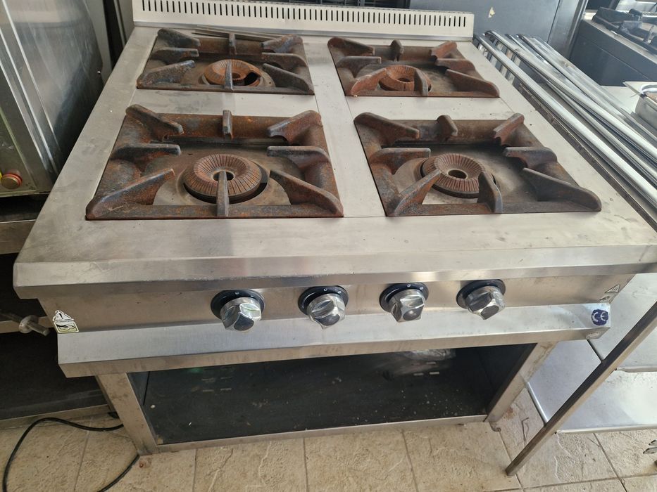 Aragaz 4-6 ochiuri, de banc sau cu banc, gaz sau curent