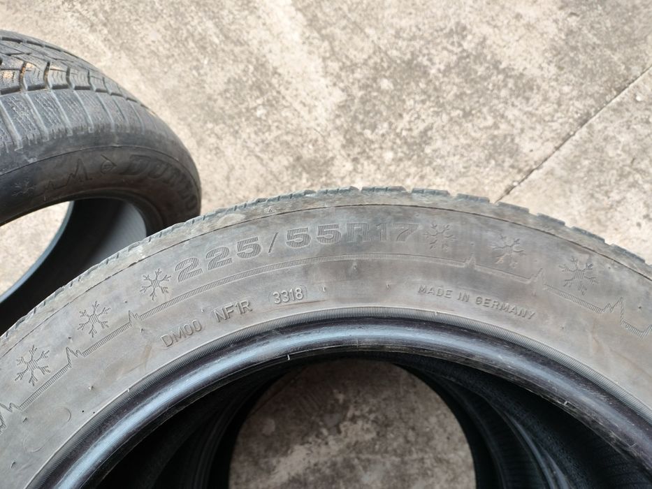 Продавам 4 зимни гуми дънлоп 225 55 17
