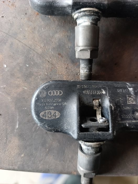 Продавам винтили за джанти Ауди VW  1K0 907 255B
