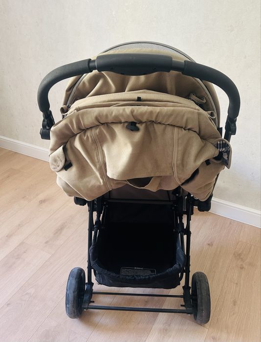 Детская коляска в отличном состоянии