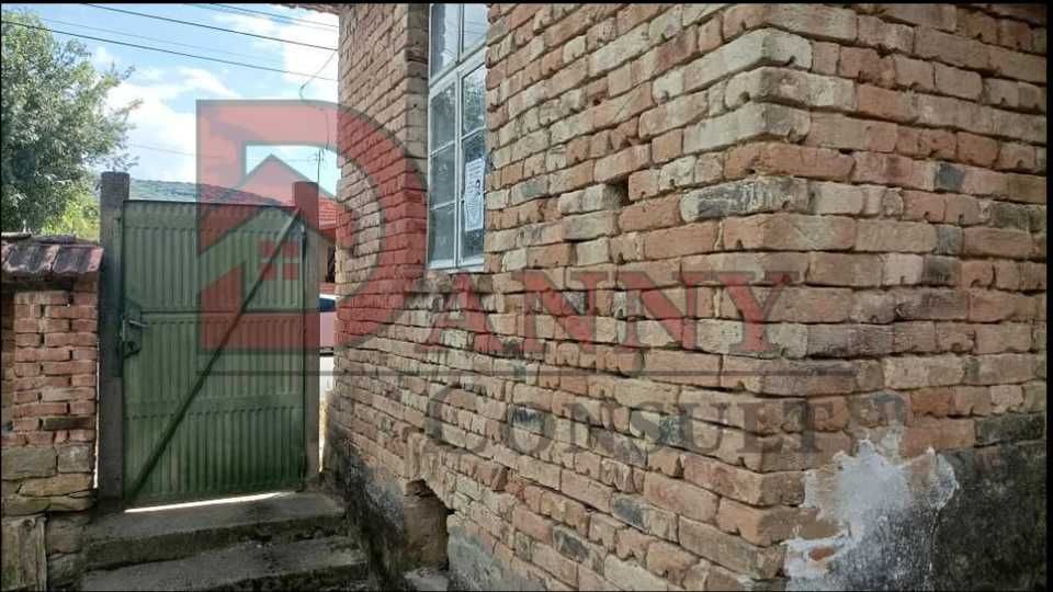 Къща за продажба в с. Кесарево - общ. Стражица