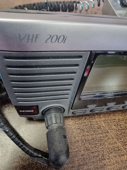 Garmin VHF 200i с УКВ антена