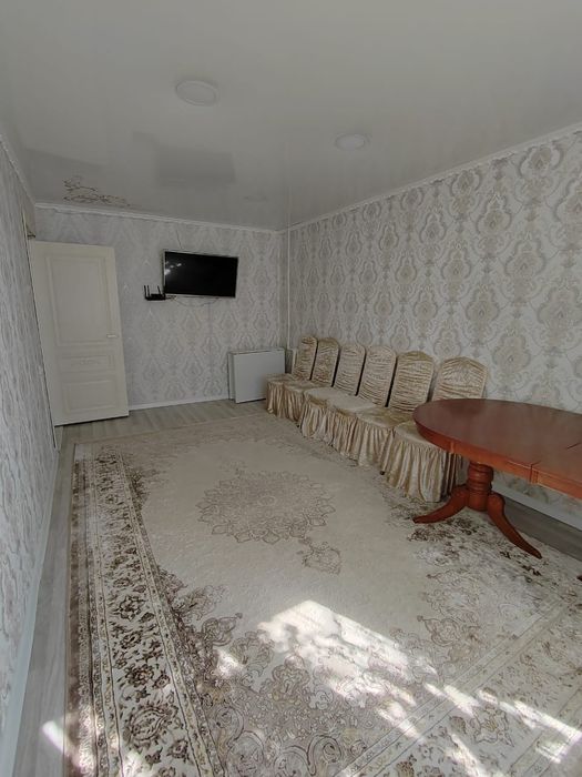 Продам квартиру трех комнатную