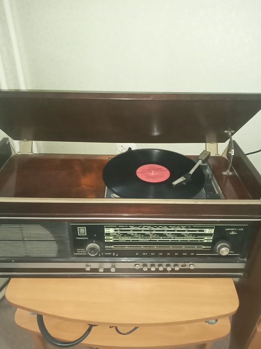 Продам радиолы срочно