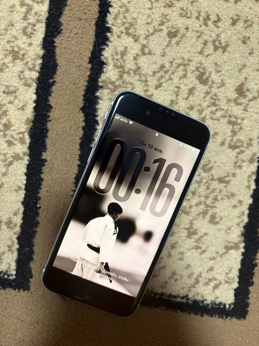 Продам или обмен Айфон се 2 64 гб