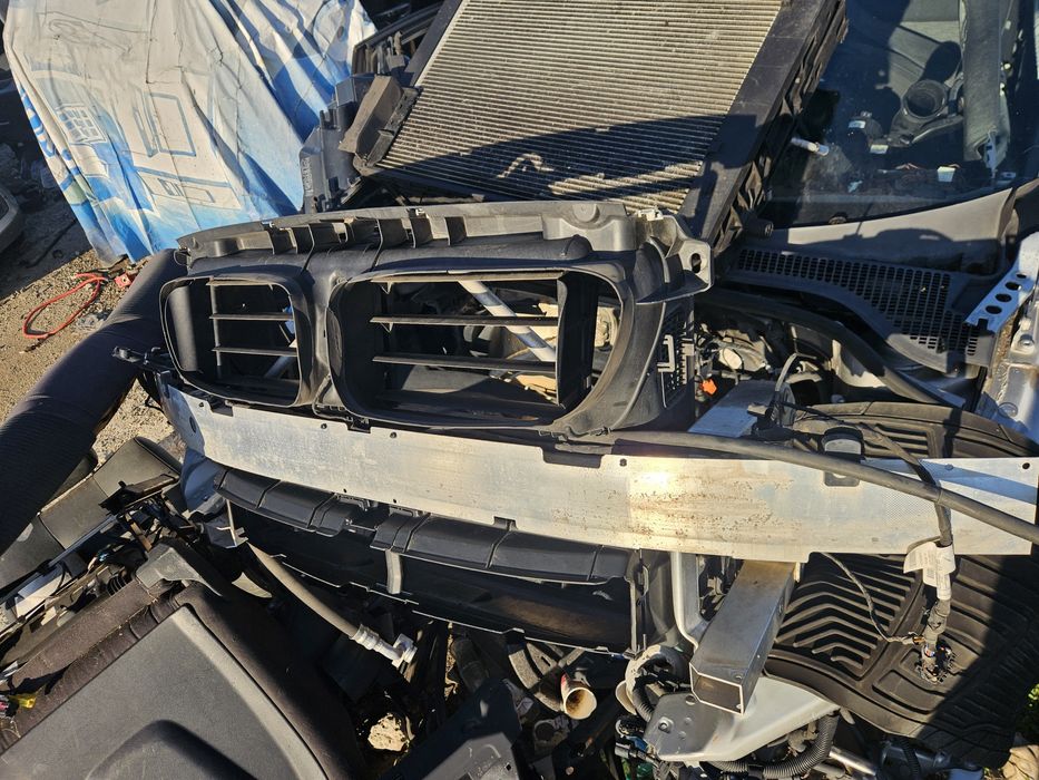 Предна маска с греда за Bmw F10 F11