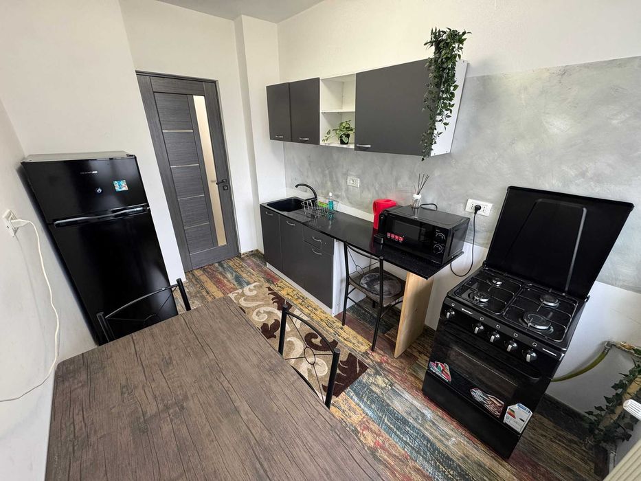 Apartament 2 camere direct de la proprietar LA CHEIE LA GURA DE METROU