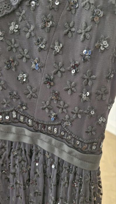 Шикарное платье от известного бренда NEEDLE&THREAD