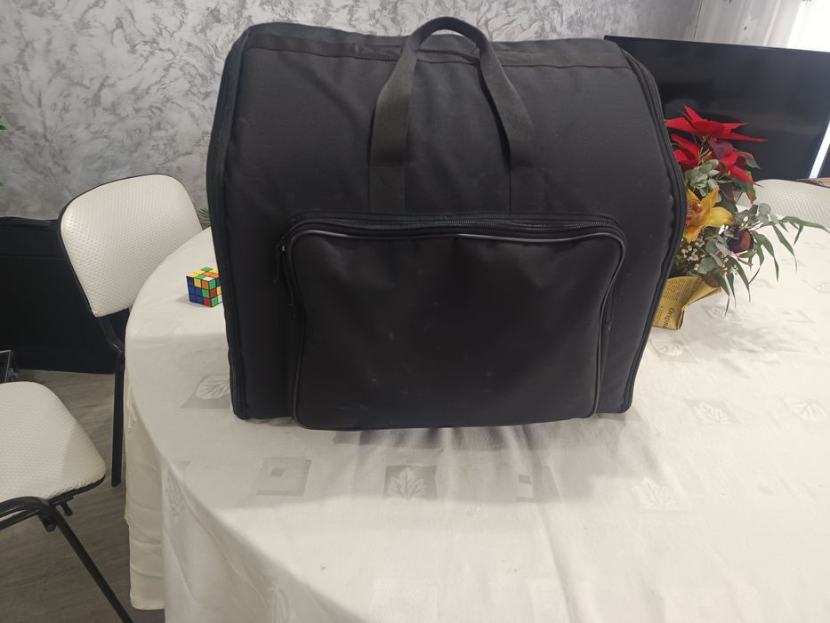 Acordeon Guerini cu midi si juzisound