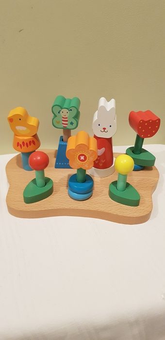 Комплект дървени кубчета за нанизване "Цветна градина"