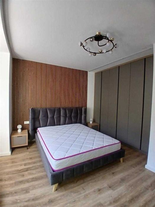 Дава се под наем Двустаен апартамент в Пловдив, Център - 67 кв.м за 290.7 € - Снимка #2