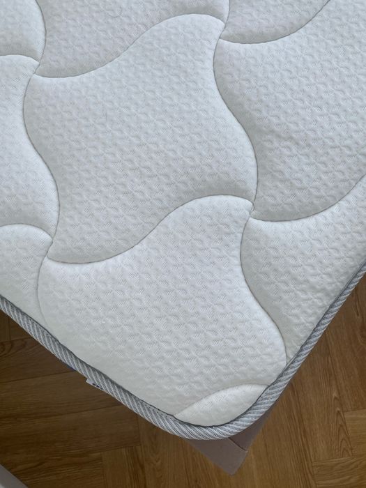 Кровать Mebel.k с матрасом от Askona