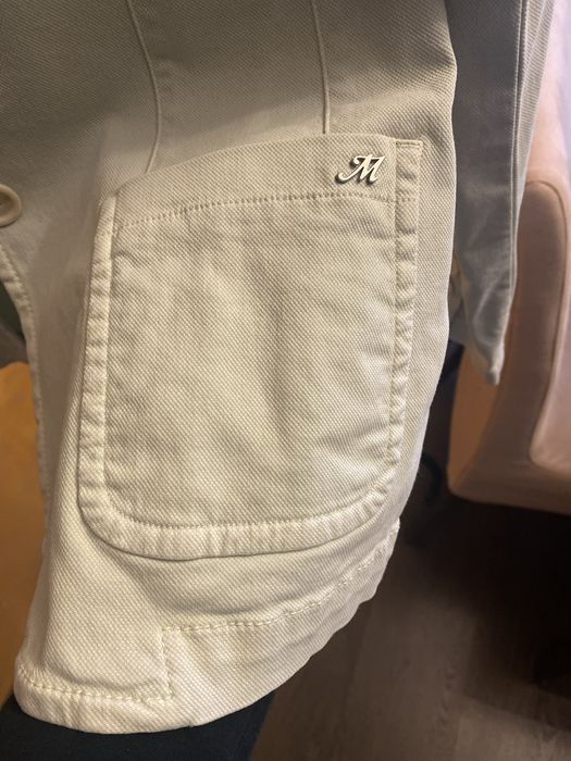 Сако в бледо зелен цвят