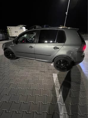Vând golf 5 1.9.