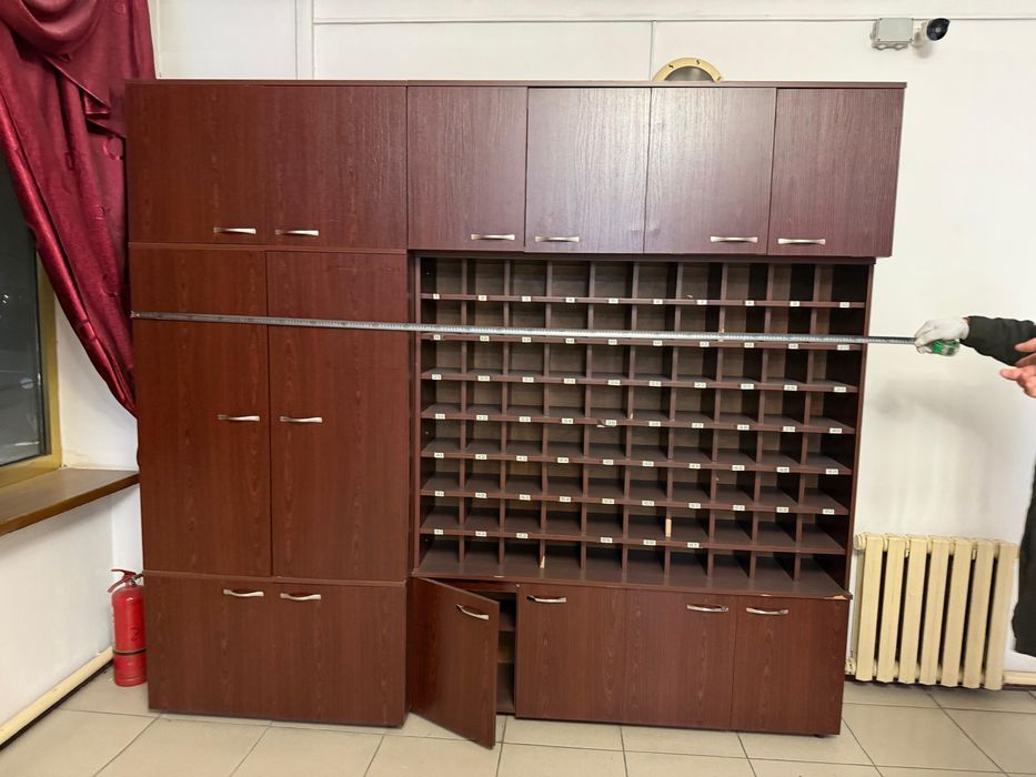 Продам шкаф для бизнеса