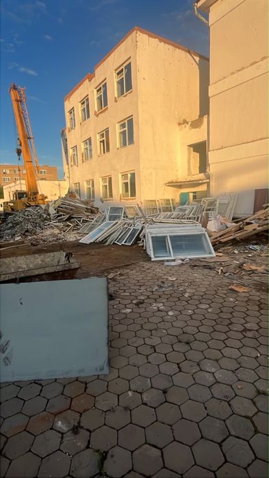 Продам строительный мусор