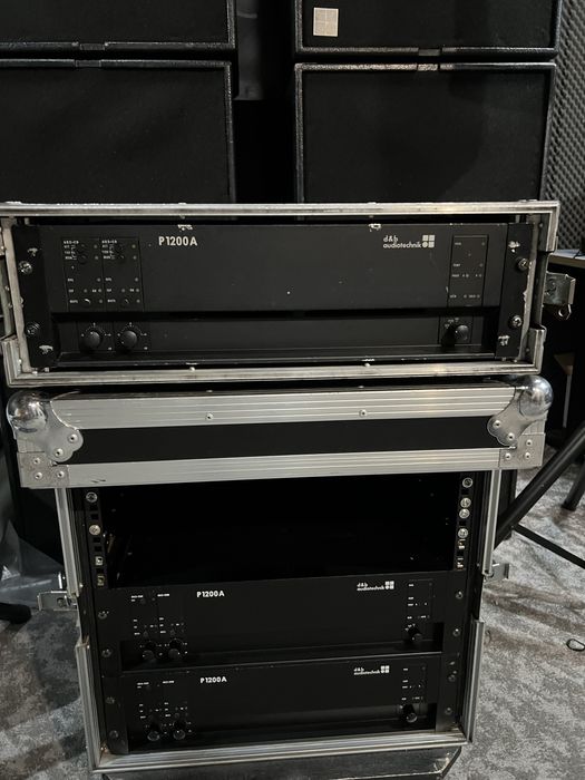 Vând sistem D&B audiotechnik c4  si 4 boxe D&B  audiotechnik c6