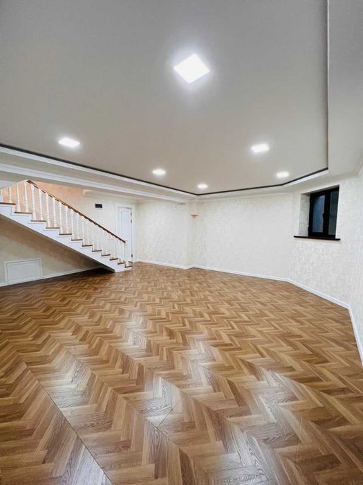 Иззада керемиди ака мана оша сиз кидирган уй