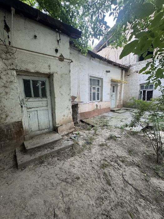 Домик в общем дворе, 3 комнаты. Гор. Больница