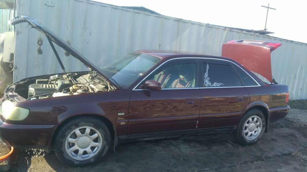 Продам машину АUDI А6 C4