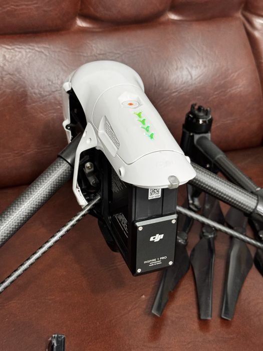 Drona profesională DJI INSPIRE 1 V2.0 PRO,geanta transport,telecomandă