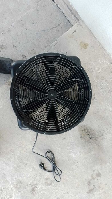 Вентилятор для промышленных объект.