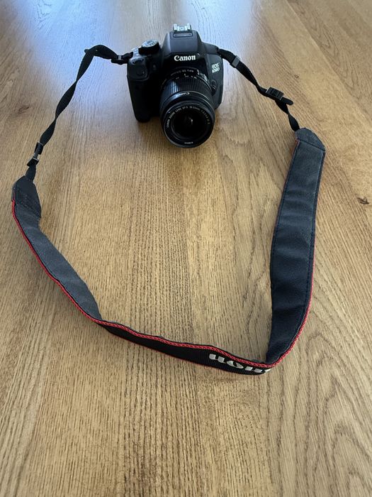 Canon EOS 650D + obiectiv 18-55mm IS II + card 32GB