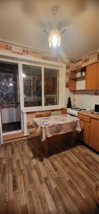 Продам 1 комн гостинку 19 мкрн