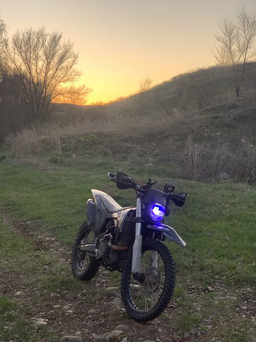 Продам avantis эндуро