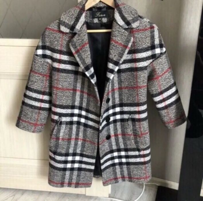 Новое пальто 40 размера