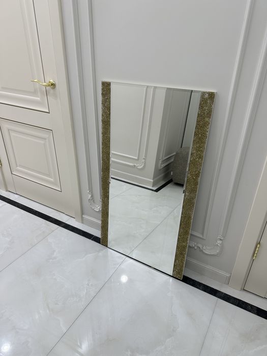 Продается зеркало, новое.