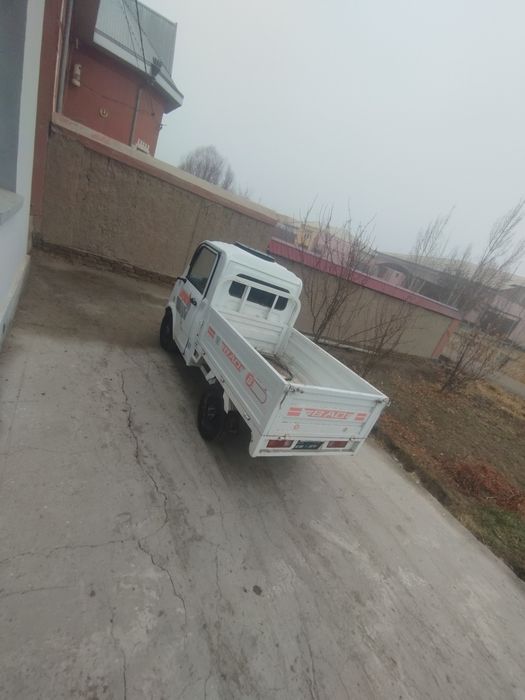 Eletira moto sotiladi