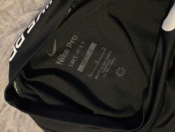 Bluza Nike Pro neagră – mărimea L