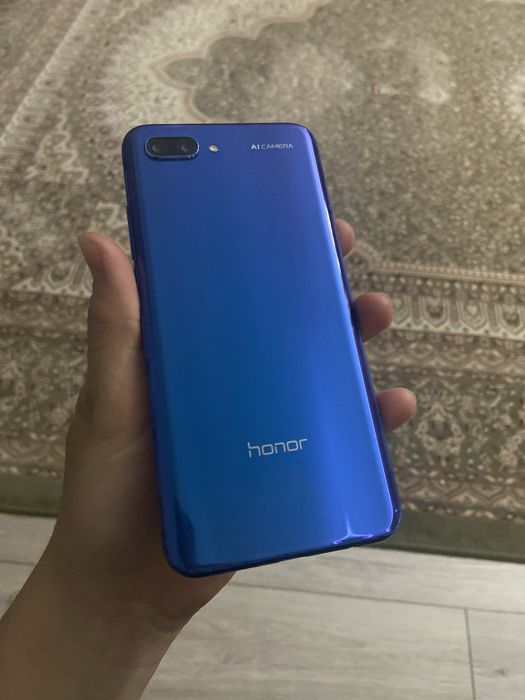 Honor 10 64гб в идеальном состоянии