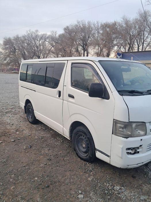 Тойота Хайс микроавтобус