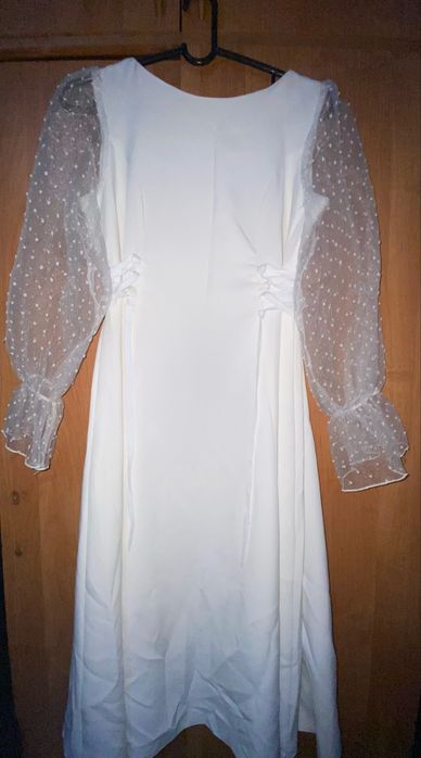 продам платье новое