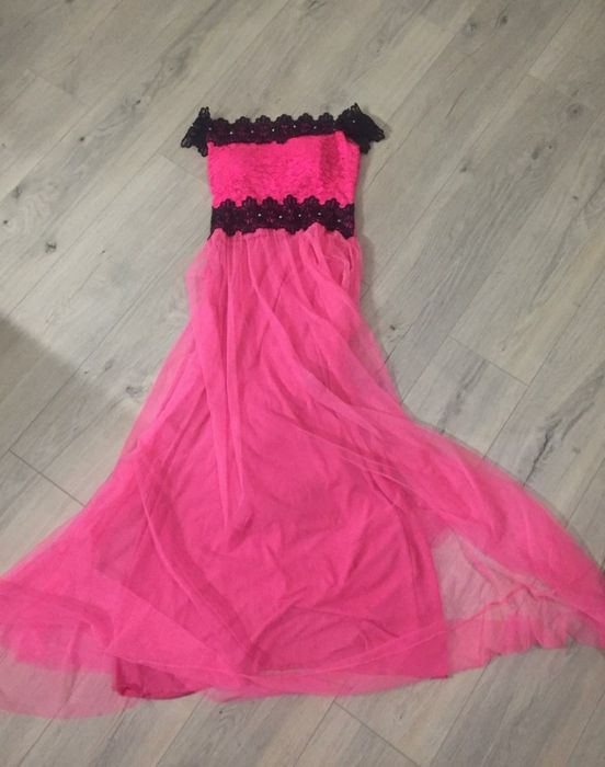 Продам вечерние платья