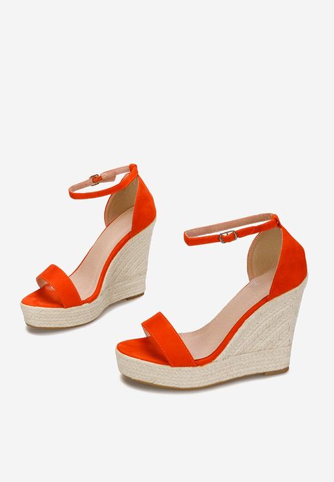 Дамски сандали на платформа