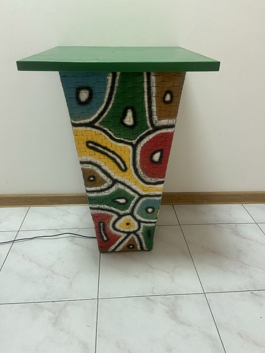 Măsuță de cafea handmade cu iluminare LED – unicat
