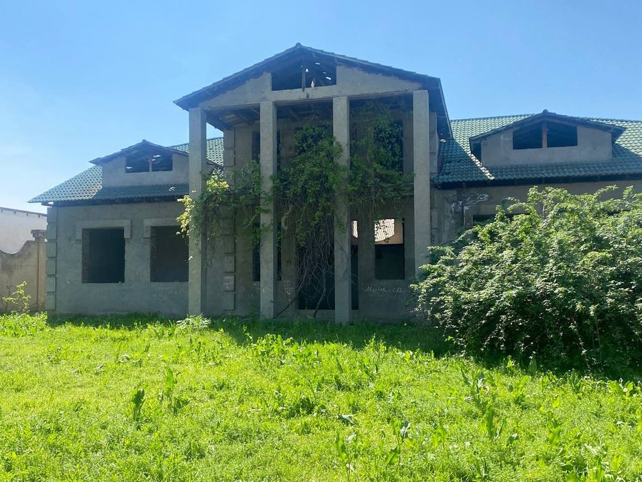 Уй сотилади. 10 сотих