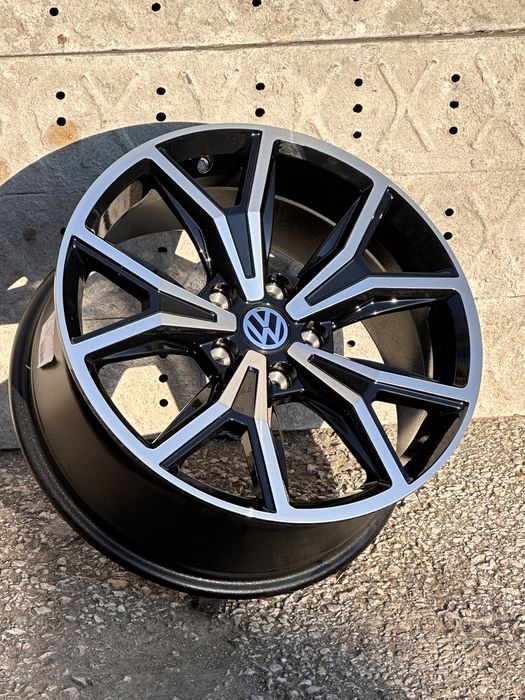 Джанти за Фолксваген Volkswagen 17 “ цола 5х112 чисто нови Golf Passat