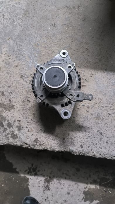 Тойота каролла 150 Европа генератор