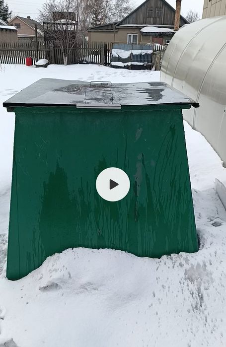 Продам мусорный бак