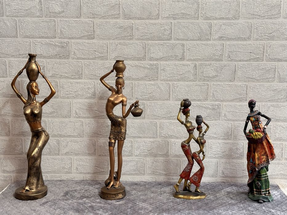 Статуэтки декоративные