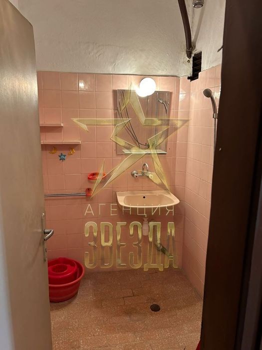 Голям апартамент в центъра!