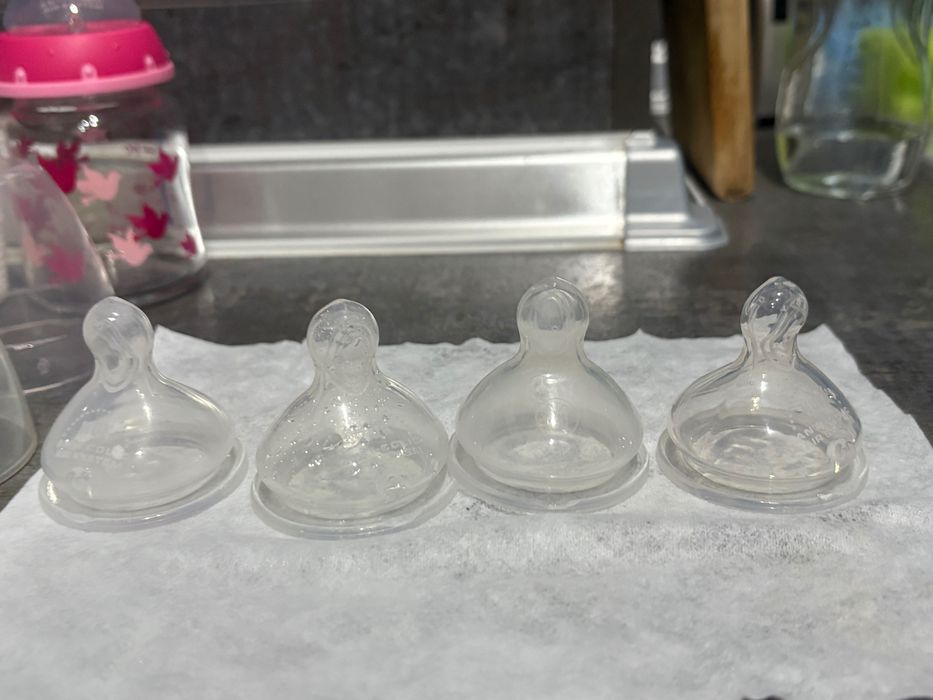 Комплект шишета НУК + Подаръци!