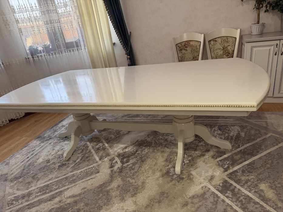 Продается стол для кухни