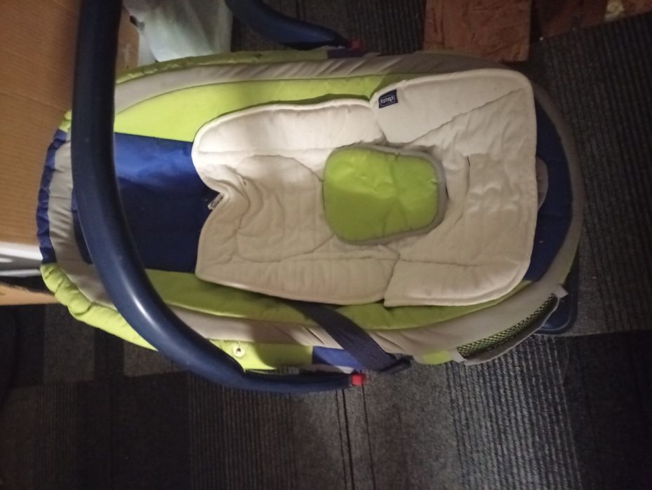 Vând toate produsele cadita scaun auto